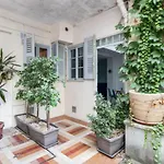 Charming 4P1Br Apartment - Republic